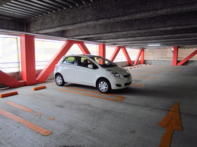 【運送業許可】運送業許可取得要件の「車庫」が有蓋車庫の場合は注意！！